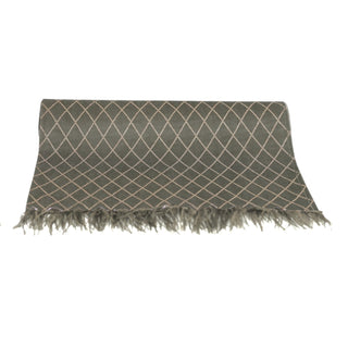 Runner in Velluto Salvia con Piume "Sofisticata Bellezza" Fiori di Lena 150x45 cm.