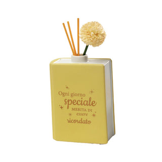 Bomboniera Libro Profumatore Giallo AD 10x14 cm.