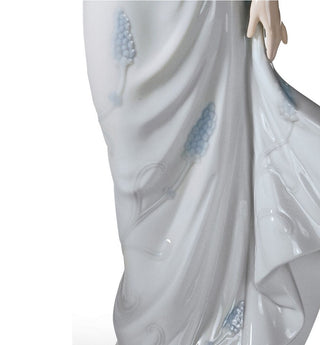 Scultura Donna "Il Sussurro Dei Fiori" Lladrò