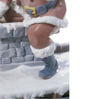Figura Babbo Natale Edizione Limitata "Giù Per Il Camino" Lladrò