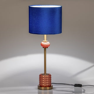 Lampara-sobremesa-diseno-Art-Deco-cristal-naranja-hierro-dorado-y-pantalla-azul-cobalto-3