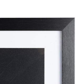 Lienzo-serigrafiado-escultura-clasica-tonos-negro-rosa-gris-mostaza-con-marco-madera-y-cristal3