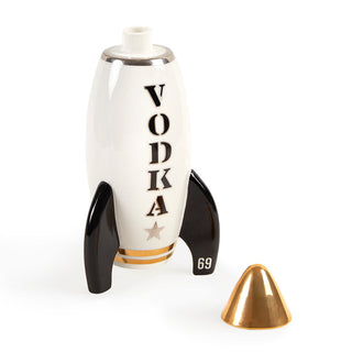 rocket_decanter_vodka_b_18fd37fa-2011-4e40-9214-677df9da13c5_x900